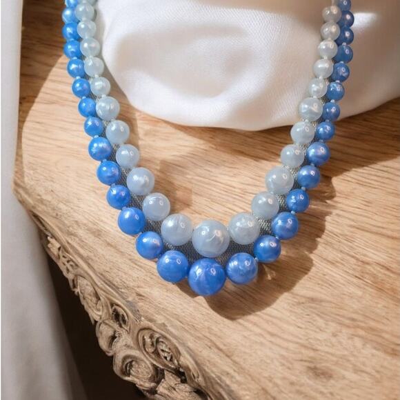 Blue and White with Decorative Silver Hook Clasp Beaded Vintage Necklace - Picture 3 of 5